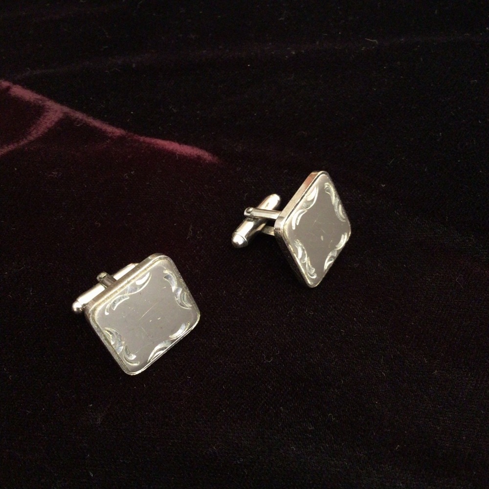 Vintage Silver-toned Cufflinks - Picture 2 of 5